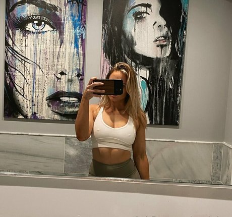 Photo nue de fuite OnlyFans de Sarah Hryniewicz
