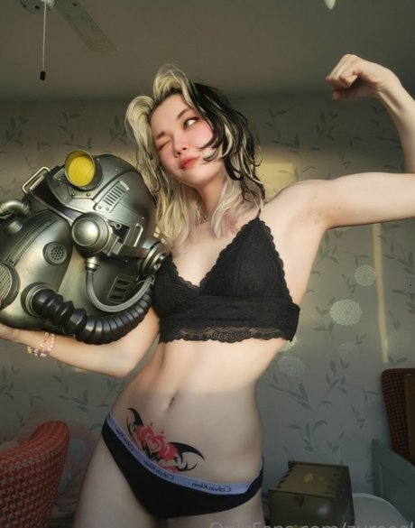 Photo nue de fuite OnlyFans de Zureeal