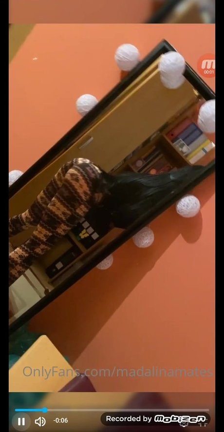 Photo nue de fuite OnlyFans de Madalina Mates