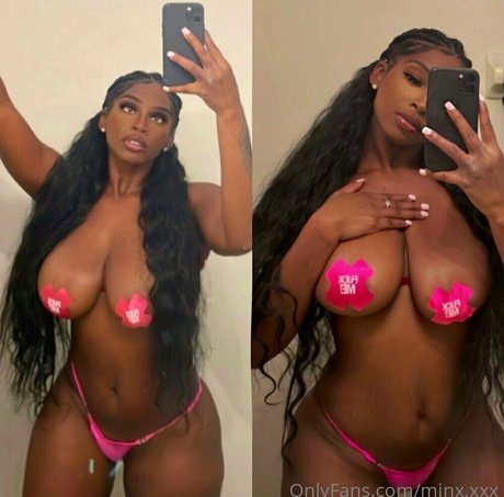 Photo nue de fuite OnlyFans de Minxxxx