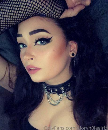 Photo nue de fuite OnlyFans de Gloryh0legirlz