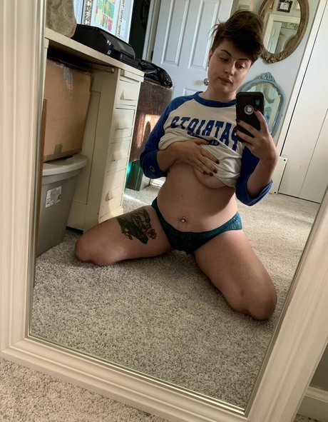 Photo nue de fuite OnlyFans de Vintagevogue