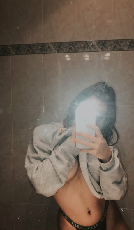 Photo nue de fuite OnlyFans de Umiisabella