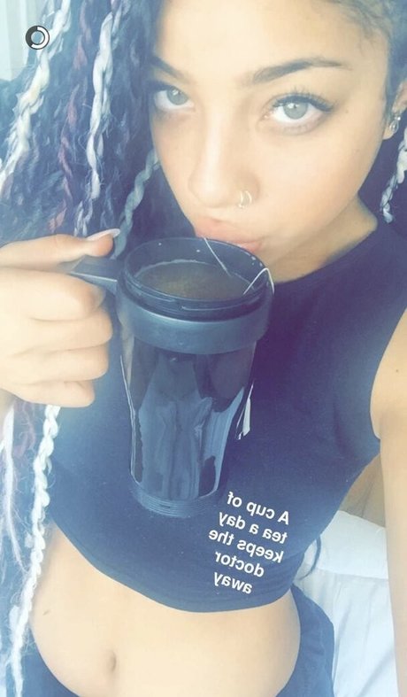 Photo nue de fuite OnlyFans de Kiana Lede