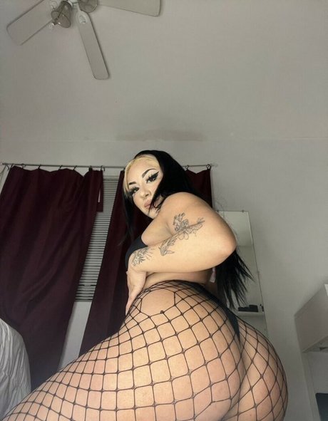 Photo nue de fuite OnlyFans de Scarlettviv