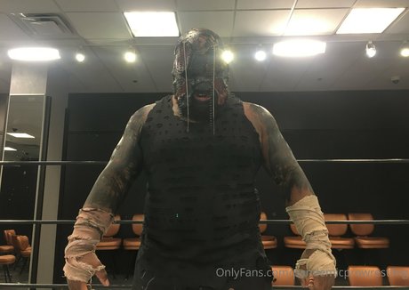 Photo nue de fuite OnlyFans de Pandemicprowrestling