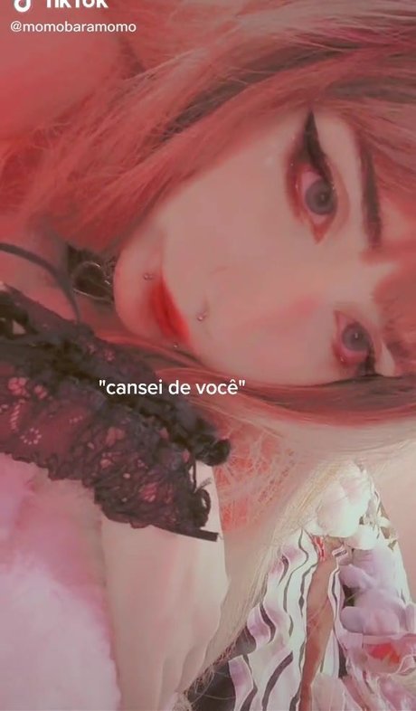 Photo nue de fuite OnlyFans de Momobaramomo
