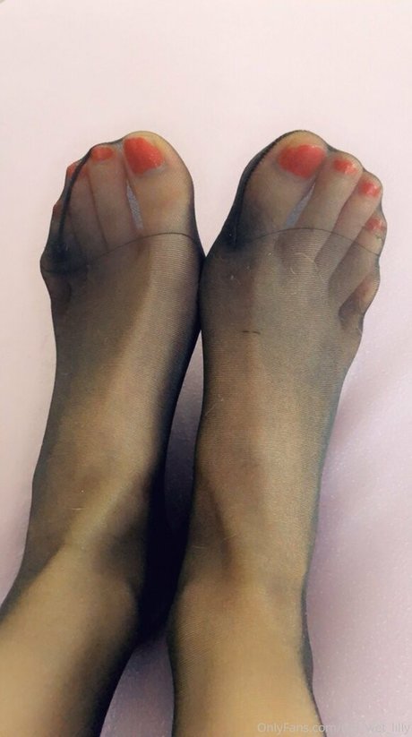 Photo nue de fuite OnlyFans de Hotwetlilly