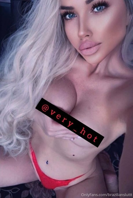 Photo nue de fuite OnlyFans de Braziliansluttt