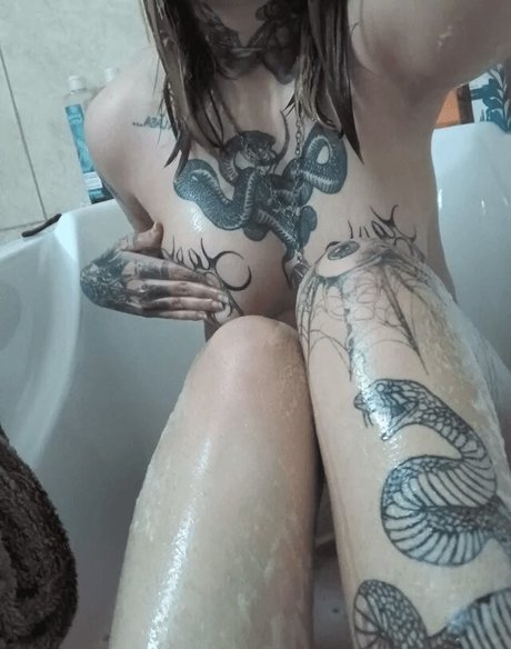 Photo nue de fuite OnlyFans de Satana 7