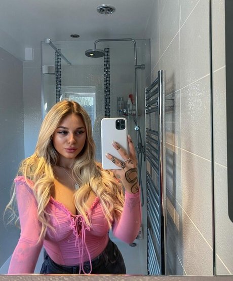 Photo nue de fuite OnlyFans de Andelika