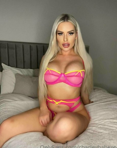 Photo nue de fuite OnlyFans de Itsasiandoll