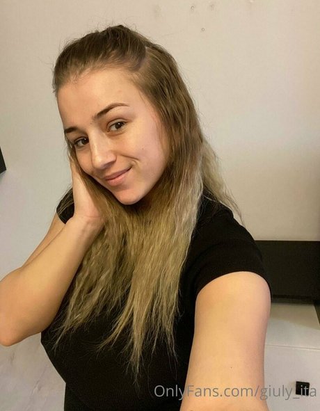 Photo nue de fuite OnlyFans de Giulyita