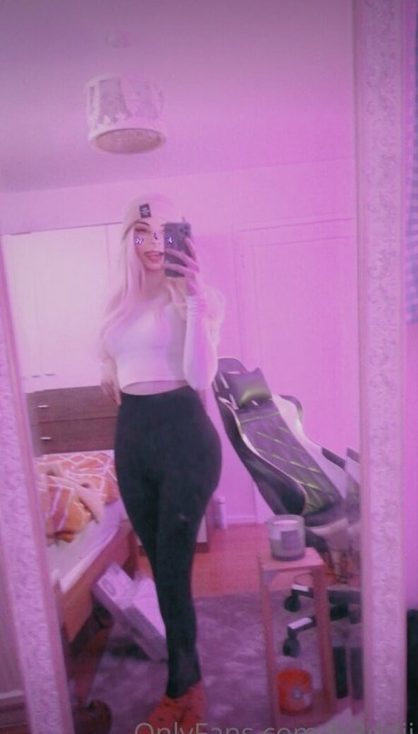 Photo nue de fuite OnlyFans de Fr3ddi