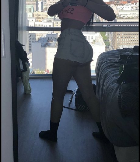 Photo nue de fuite OnlyFans de Fragilerosetta
