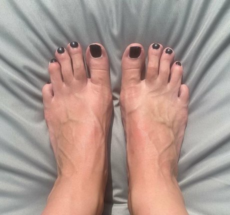 Photo nue de fuite OnlyFans de Callyfeet33