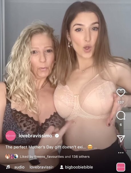 Photo nue de fuite OnlyFans de Bigb00biebible