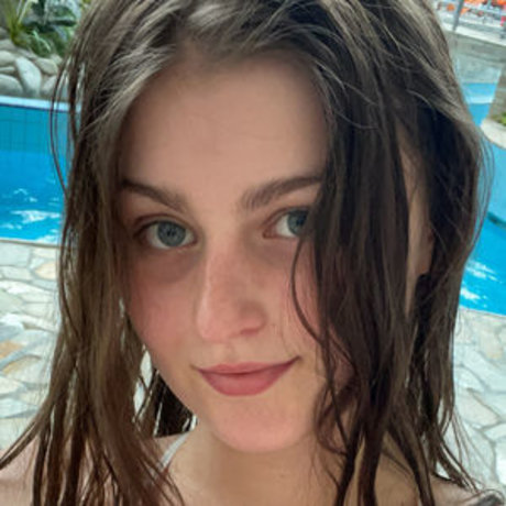 Photo nue de fuite OnlyFans de Lovelytinna
