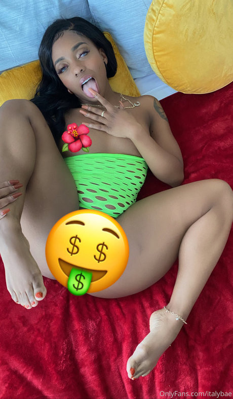 Photo nue de fuite OnlyFans de Italybae