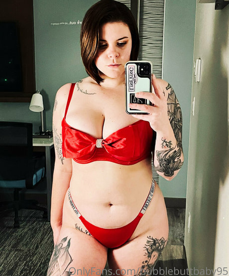 Photo nue de fuite OnlyFans de Bubblebuttbaby95