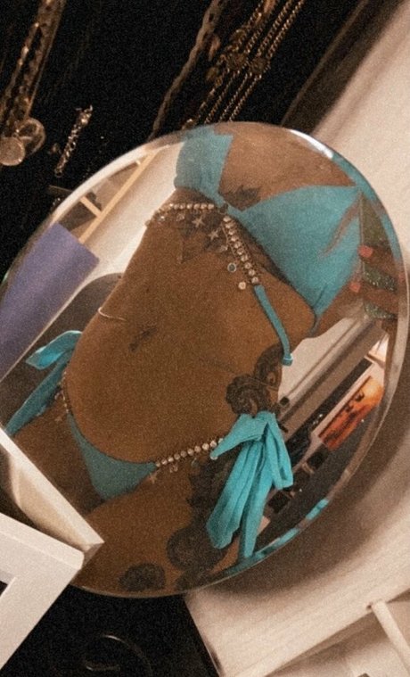 Photo nue de fuite OnlyFans de Joymontana
