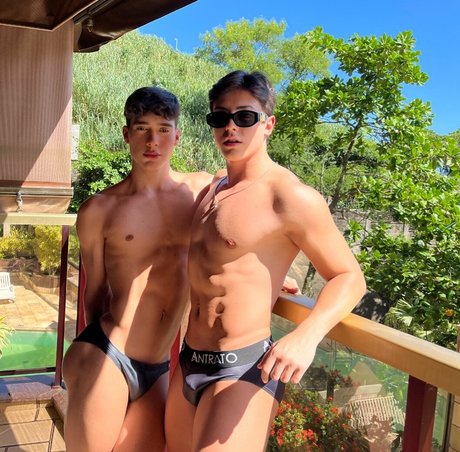 Photo nue de fuite OnlyFans de Zelonguinho