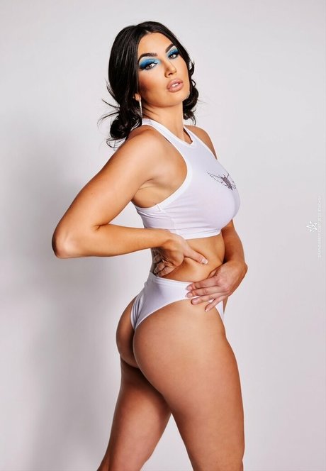 Photo nue de fuite OnlyFans de Cassie Lee And Jessica Mckay