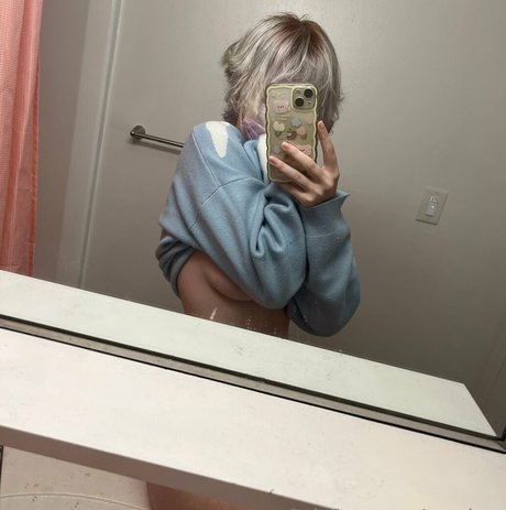 Photo nue de fuite OnlyFans de Erenbun