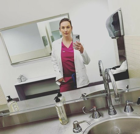Photo nue de fuite OnlyFans de That Er Nurse