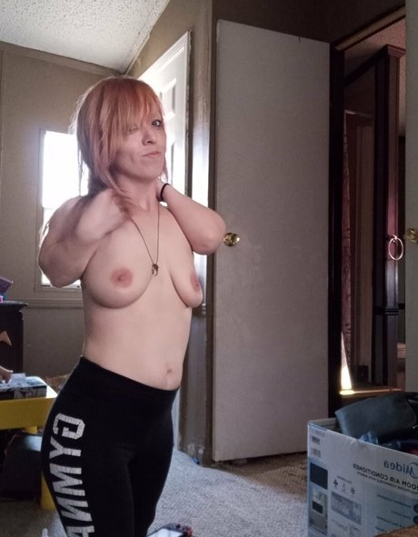 Photo nue de fuite OnlyFans de Midget Love