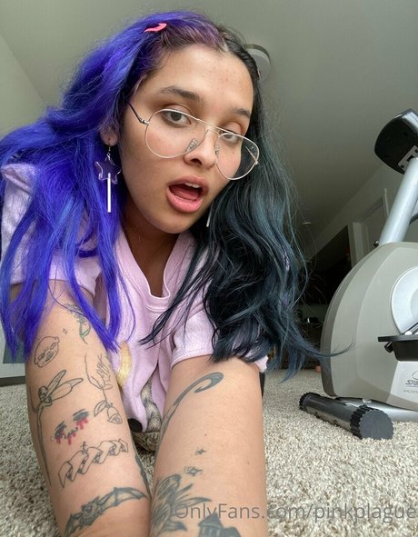 Photo nue de fuite OnlyFans de Pinkplague
