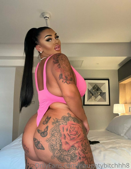 Photo nue de fuite OnlyFans de Naughtybitchhh8