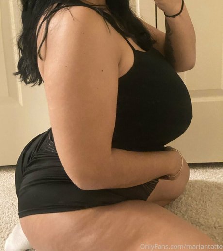 Photo nue de fuite OnlyFans de Mariantatte