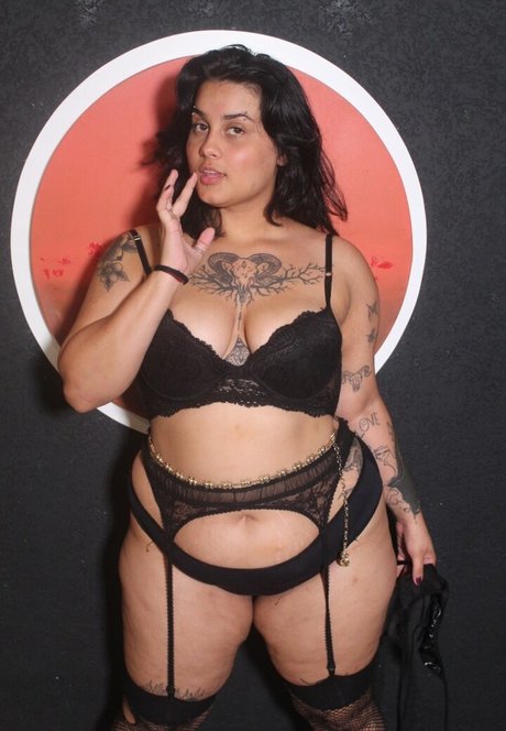 Photo nue de fuite OnlyFans de Rottenvenus