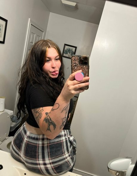 Photo nue de fuite OnlyFans de Radtae