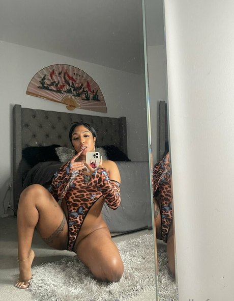 Photo nue de fuite OnlyFans de Lordhefnerr