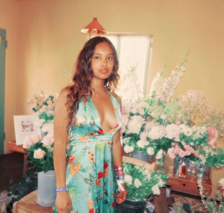 Photo nue de fuite OnlyFans de Alisha Boe