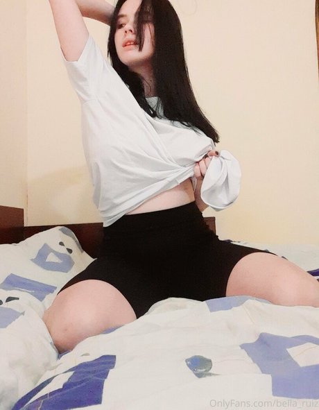 Photo nue de fuite OnlyFans de Bellaruiz