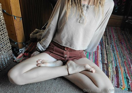 Photo nue de fuite OnlyFans de Lilhippietoes