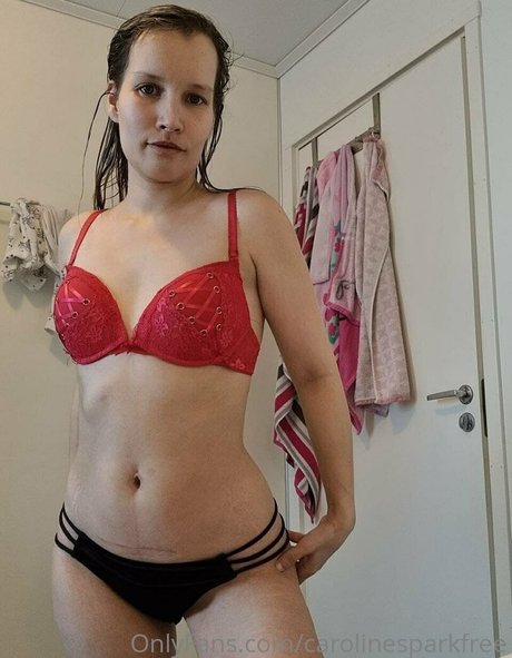 Photo nue de fuite OnlyFans de Carolinesparkfree