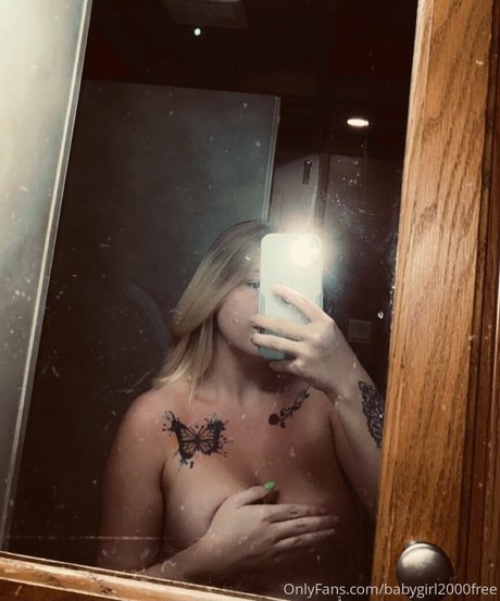 Photo nue de fuite OnlyFans de Babydoll2000free