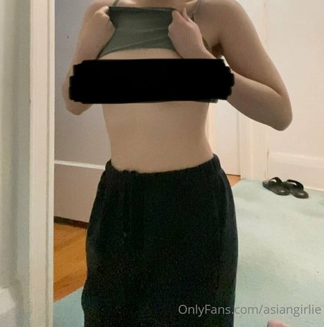 Photo nue de fuite OnlyFans de Asiangirlie