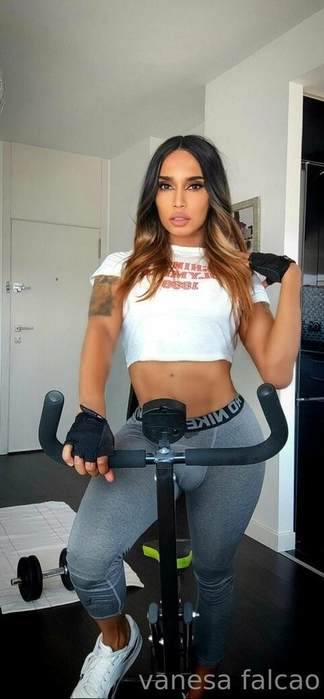 Photo nue de fuite OnlyFans de Vanefalcao