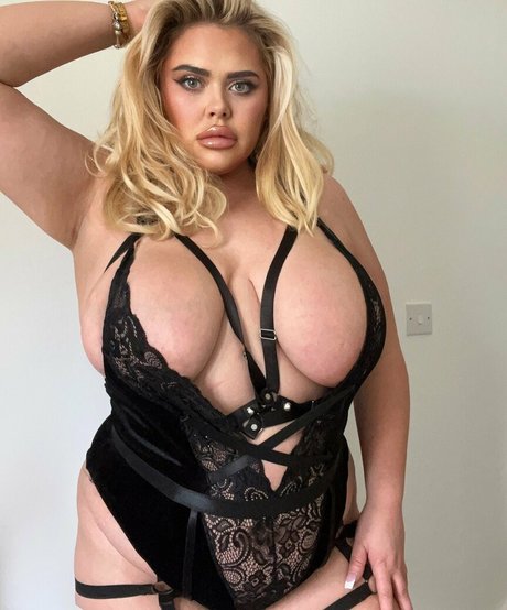 Photo nue de fuite OnlyFans de Susannah Elizabeth