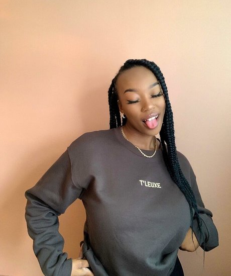 Photo nue de fuite OnlyFans de Thecleopatraway