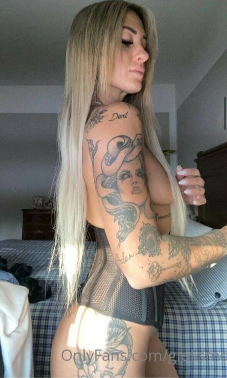 Photo nue de fuite OnlyFans de Giulismolteni
