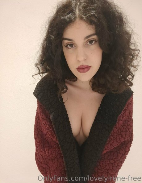 Photo nue de fuite OnlyFans de Lovelyirenefree