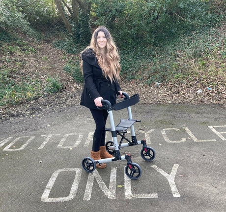 Chrissycantwalk