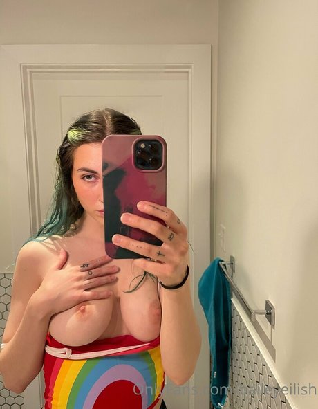 Photo nue de fuite OnlyFans de Baileyeilish