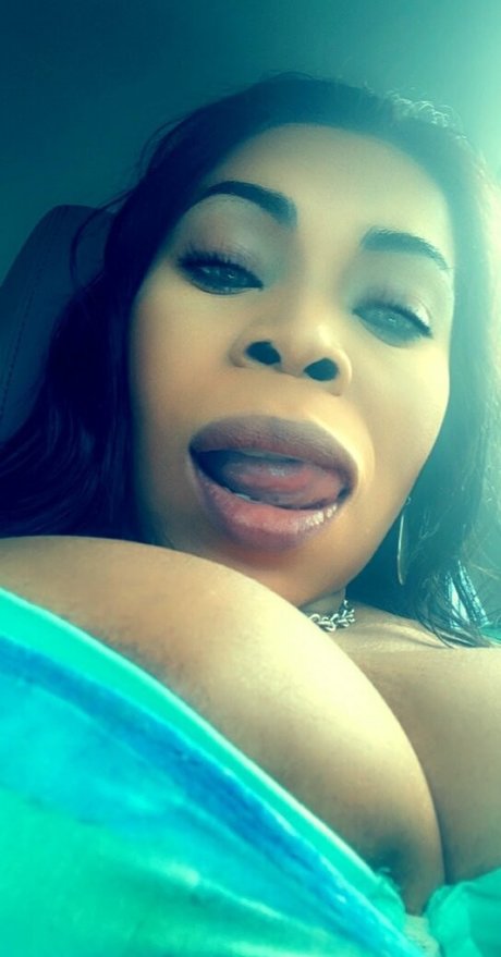 Photo nue de fuite OnlyFans de Nubianbeautyxxx